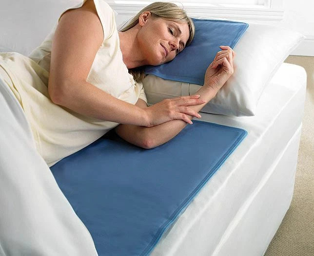 Summer Bedroom Cooler Effect Chill Pillow and Mattress Pad with Coolness Gel
