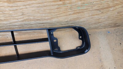 2017 2018 2019 NISSAN TITAN FRONT BUMPER LOWER GRILLE 62254EZ40E