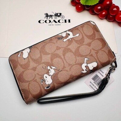COACH x PEANUTS Lady's Long Zip Leather Wallet Snoopy Multi