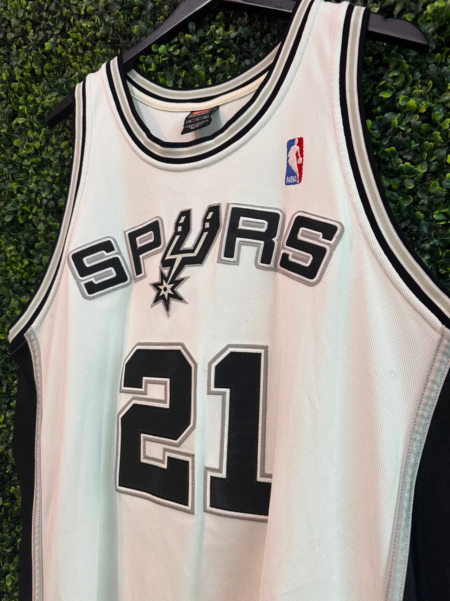 Preços baixos em Nike San Antonio Spurs 48 Tamanho Roupas e