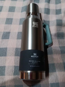 Stanley Forge Collection Thermal Bottle 1.4 QT 1.3L Silver Grey