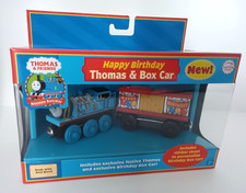 Tren Thomas de madera curva de aprendizaje ¡Feliz cumpleaños Thomas y vagón de caja! Nuevo 2006
