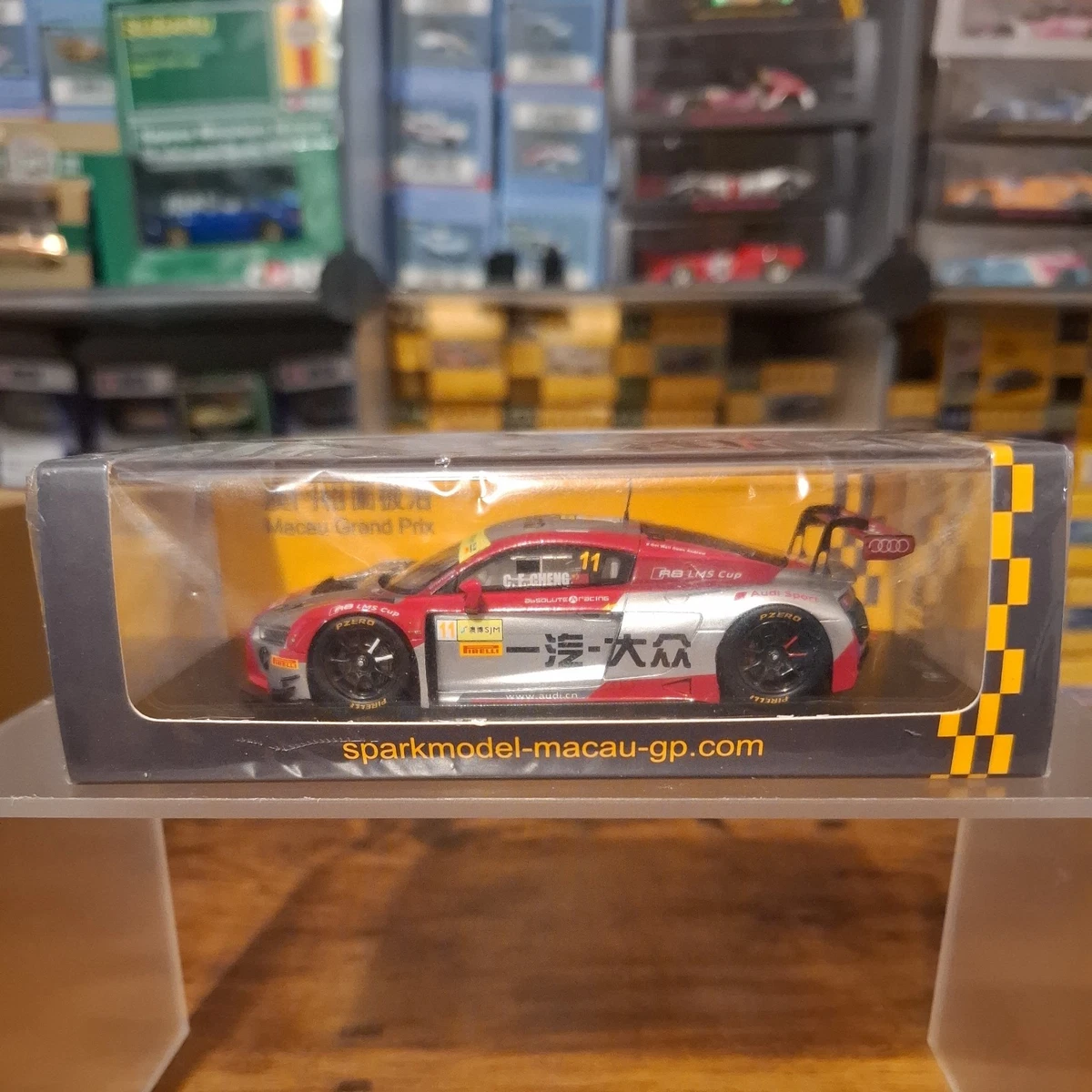 日本未発売 Spark 1/43 Jamec Racing KFC Audi 🟢 1:43 Audi R8 LMS GT3 EVO II Melbourne Performance Centre