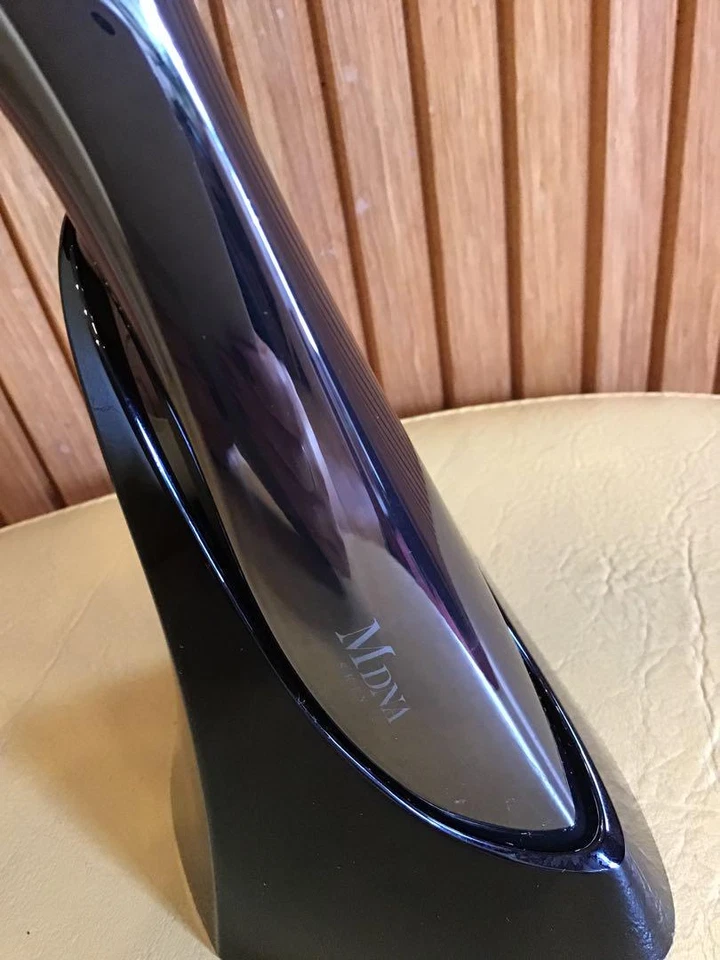 MDNA SKIN Face Skin Care Onyx Negro Japón Beauty roller MTG carbono - Imagen 4 de 4