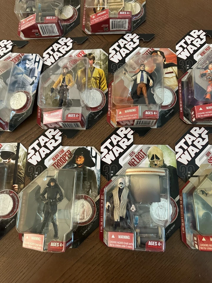 Lote de 12 Figuras de Acción Hasbro Star Wars Una Nueva Esperanza Coleccionista Moneda Helrot Foto 3 de 4