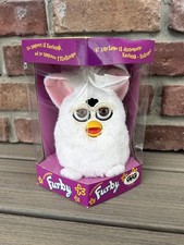 1999 Furby NEW SEALED Italian Version Tiger Electronics Original NIB Rare Vintag