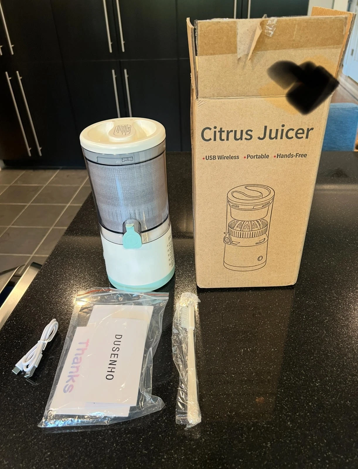 USB Wireless Citrus Juicer - Portable & Hands-Free