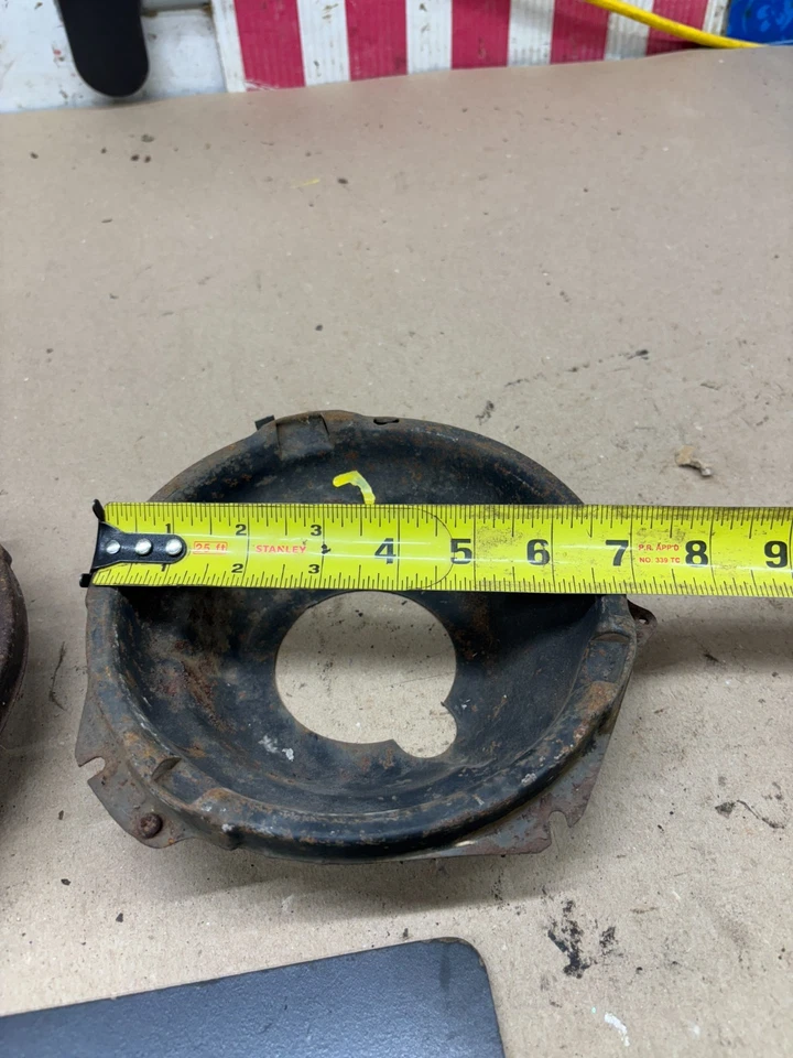 1968 72 NOVA CHEVELLE CAMARO C10 7" HEADLIGHT HEAD LIGHT LAMP MOUNT BUCKET PAIR - Image 4 of 4