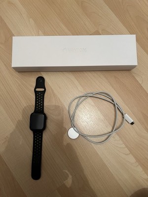 Apple Watch 8 Nike MNPB3FD/A