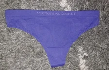 NeW Vs seamless thong Panty Size Small Purple logo 