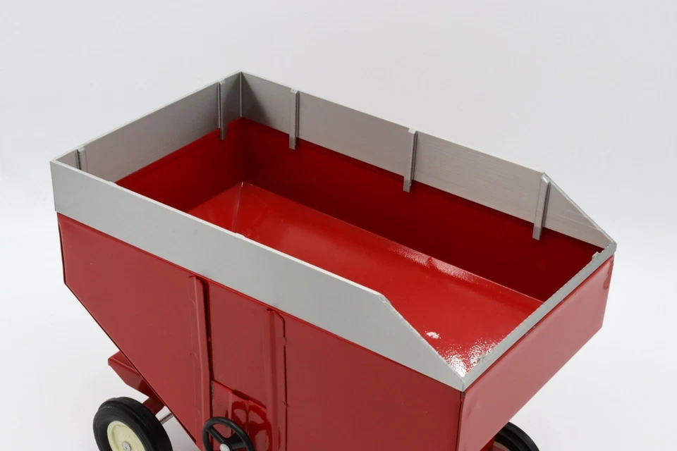 Gravity Wagon Extension with Cutout for Corn Picker - Ertl - For Gravity Wagons - Image 2 of 4