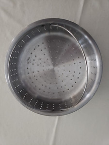 Farberware? Steamer Stainless Steel 2 Handles Colander Strainer 8"