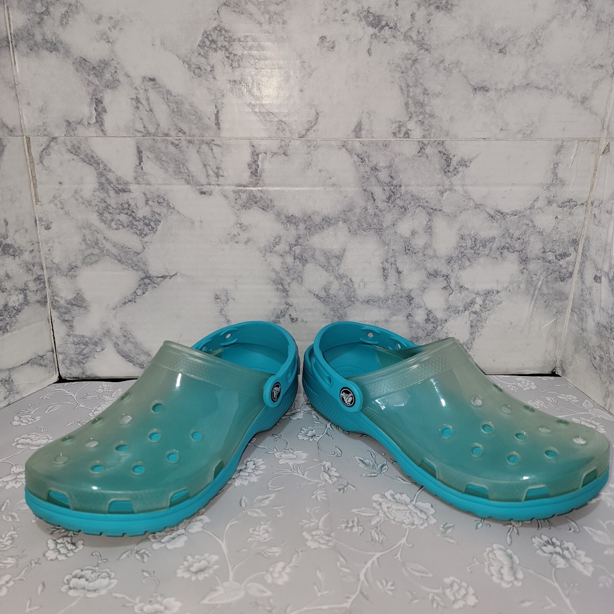 Crocs Classic Translucent Slip-On Blue/Teal Clog, Unisex 