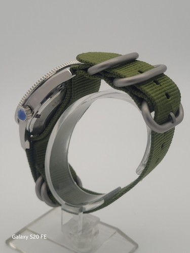 Orologio Uomo Nero Subacqueo NH35 Giapponese Automatico Movt NATO 10ATM WR 'Spectre' - Foto 6 di 17
