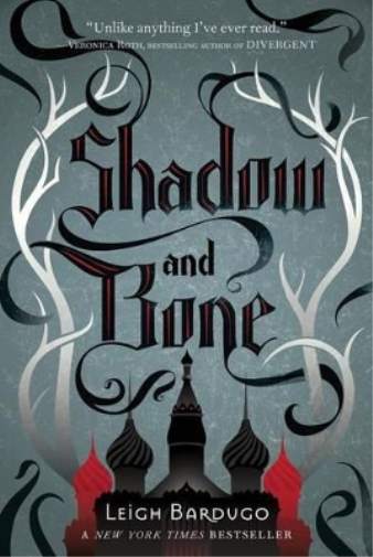 Leigh Bardugo Shadow and Bone (Copertina rigida) Shadow and Bone Trilogy