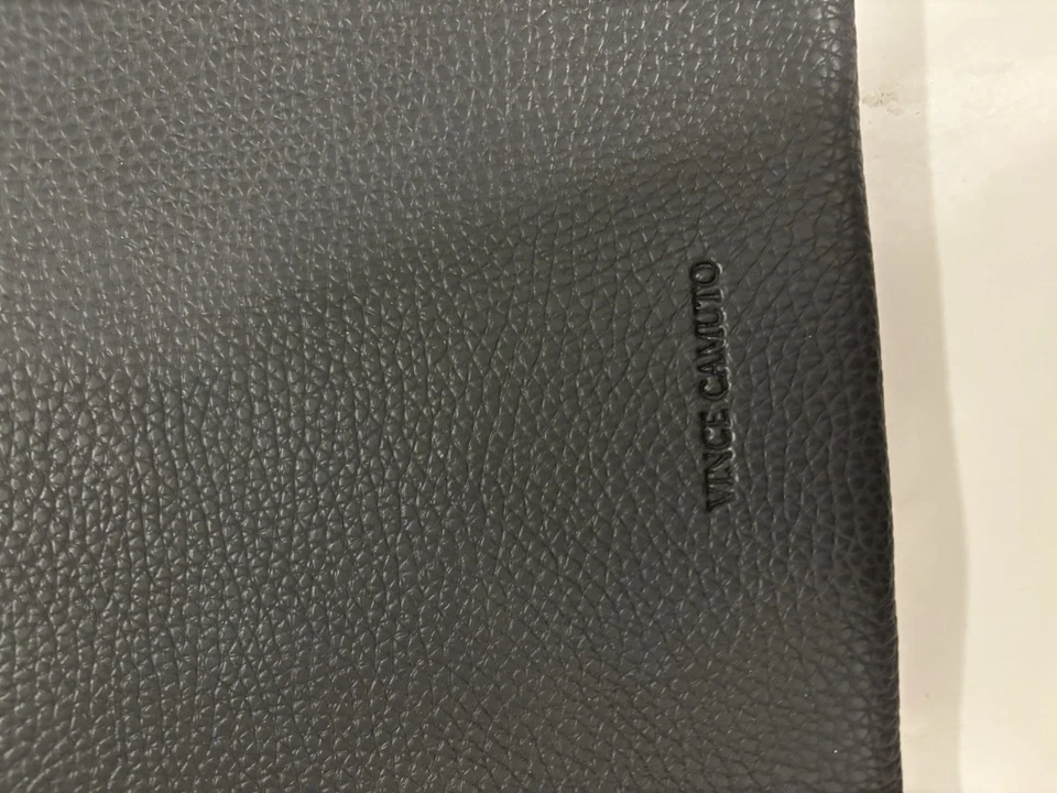 Bolso de Mano Vince Camuto de Cuero Negro Foto 4 de 4