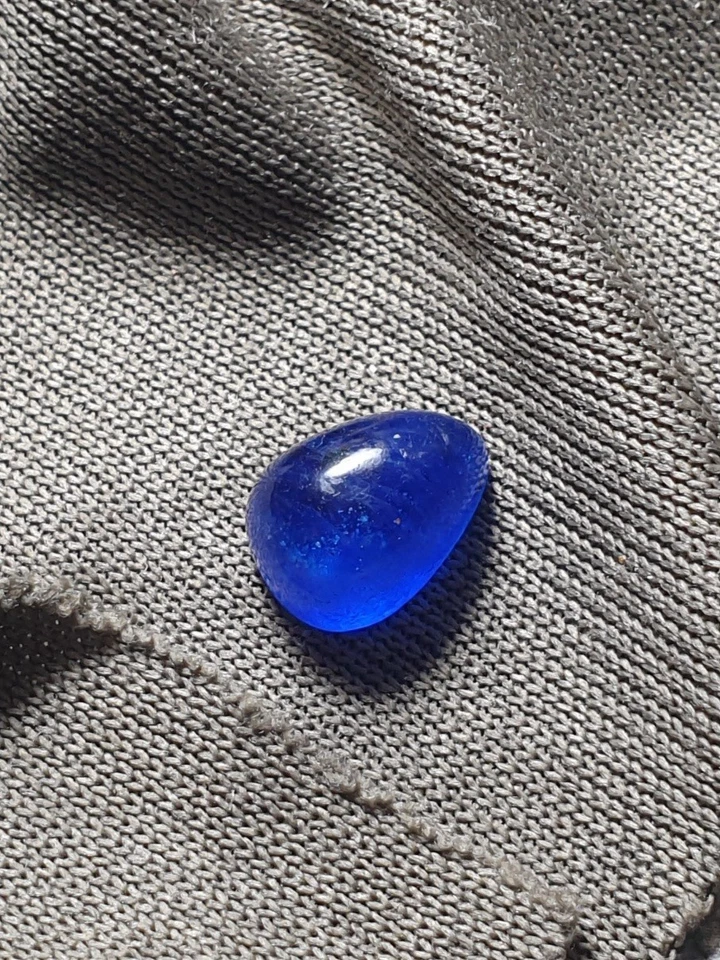 Gema de calidad de cristal Hauyne azul raro natural de 2,95 crts de Badakshan  Foto 2 de 4