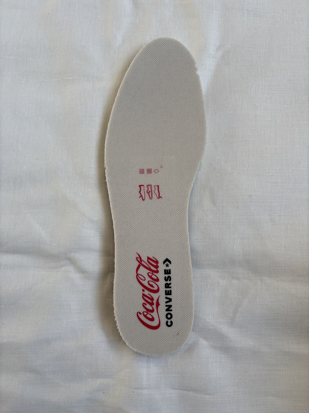 Size 8 - Converse Coca - Cola Chuck Taylor Shoes in White and Red High-Top Train thumbnail 9