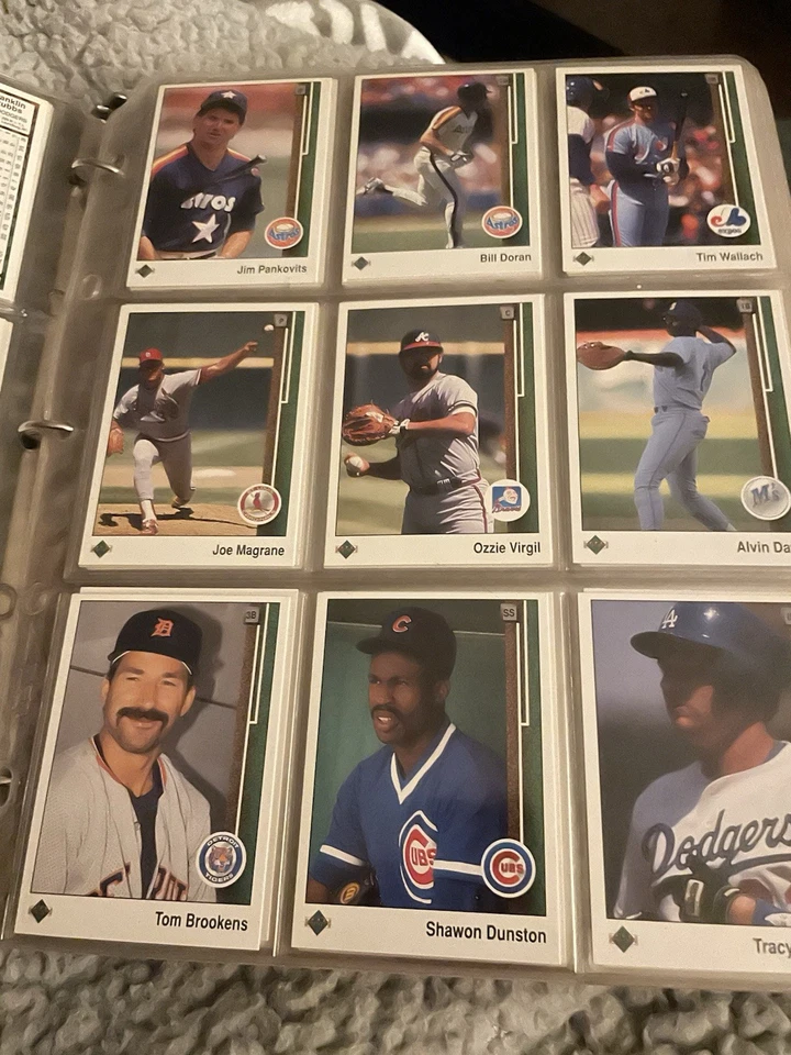 Unidad de almacenamiento Upper Deck Rookies & Stars 1989 encontrar 300+ cartas Foto 2 de 4