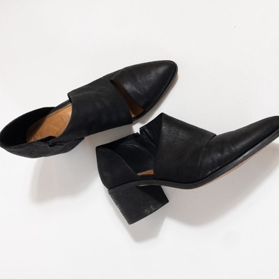 Corso Como Kammy Black Ankle Bootie SZ 10