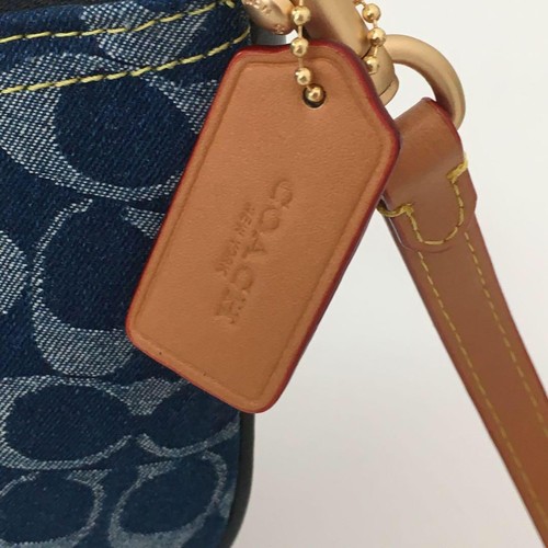 COACH Teri Shoulder Bag Signature Denim Denim/Natural CAF82 Outlet NEW - Picture 6 of 9