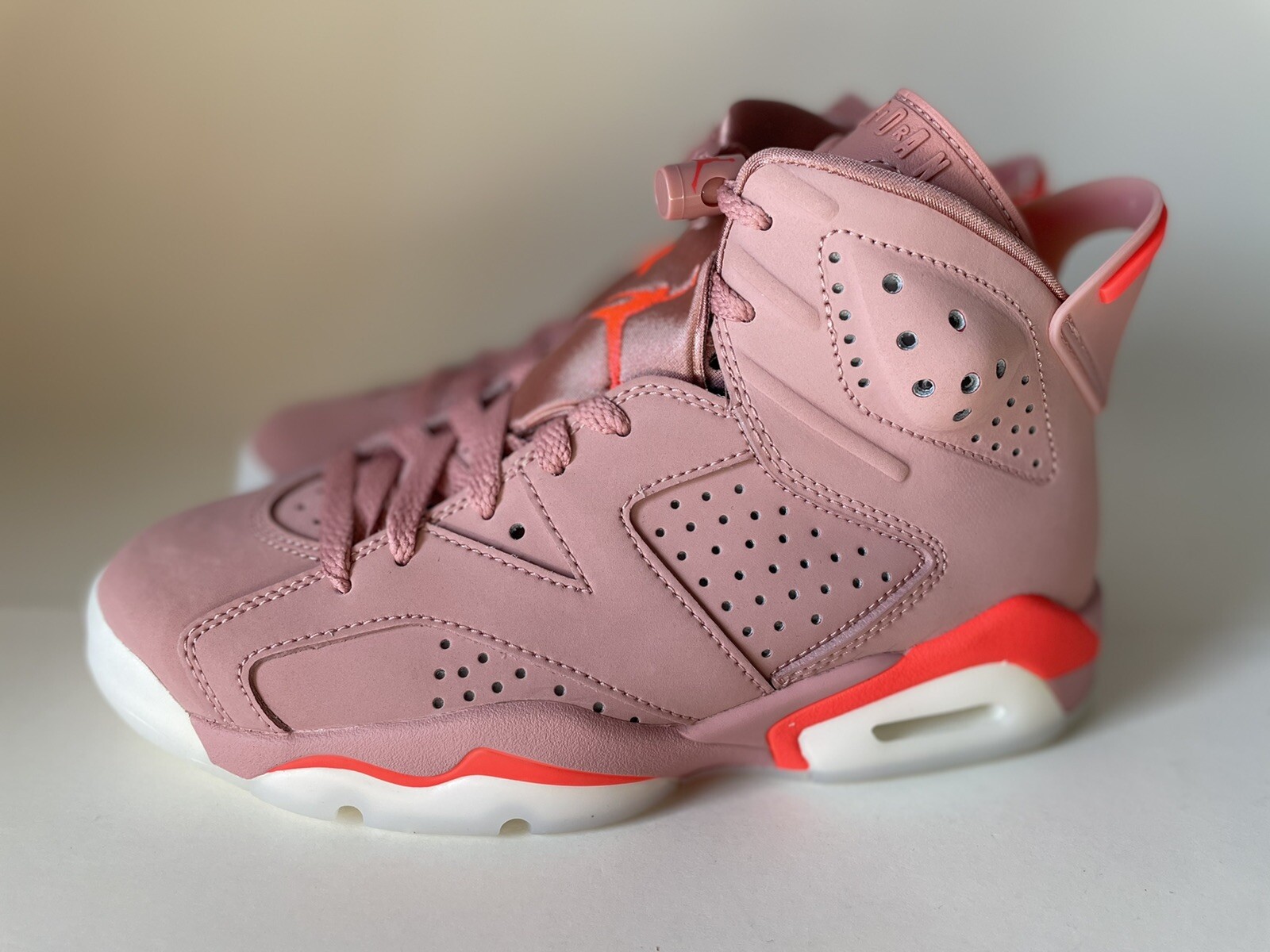 aleali may pink jordans