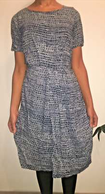 TOAST 16 (18) Evelyn Print Blue Dress Pleat Front