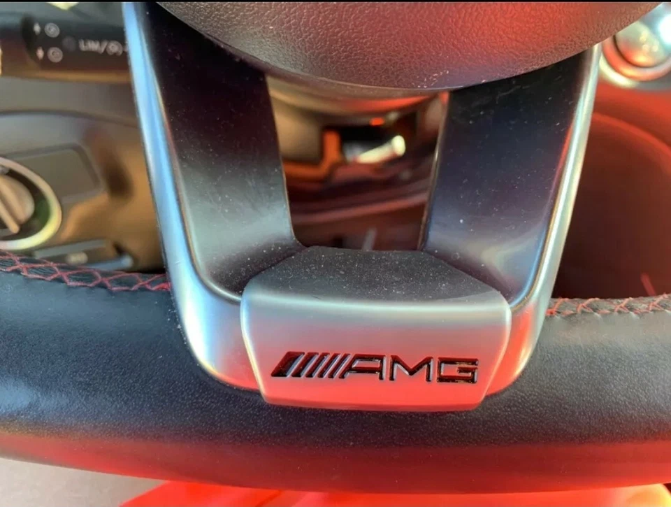 Embleme Metal Logo Volant AMG Pour Mercedes Classe A C E S GLE GLA Garniture - Photo 1/4