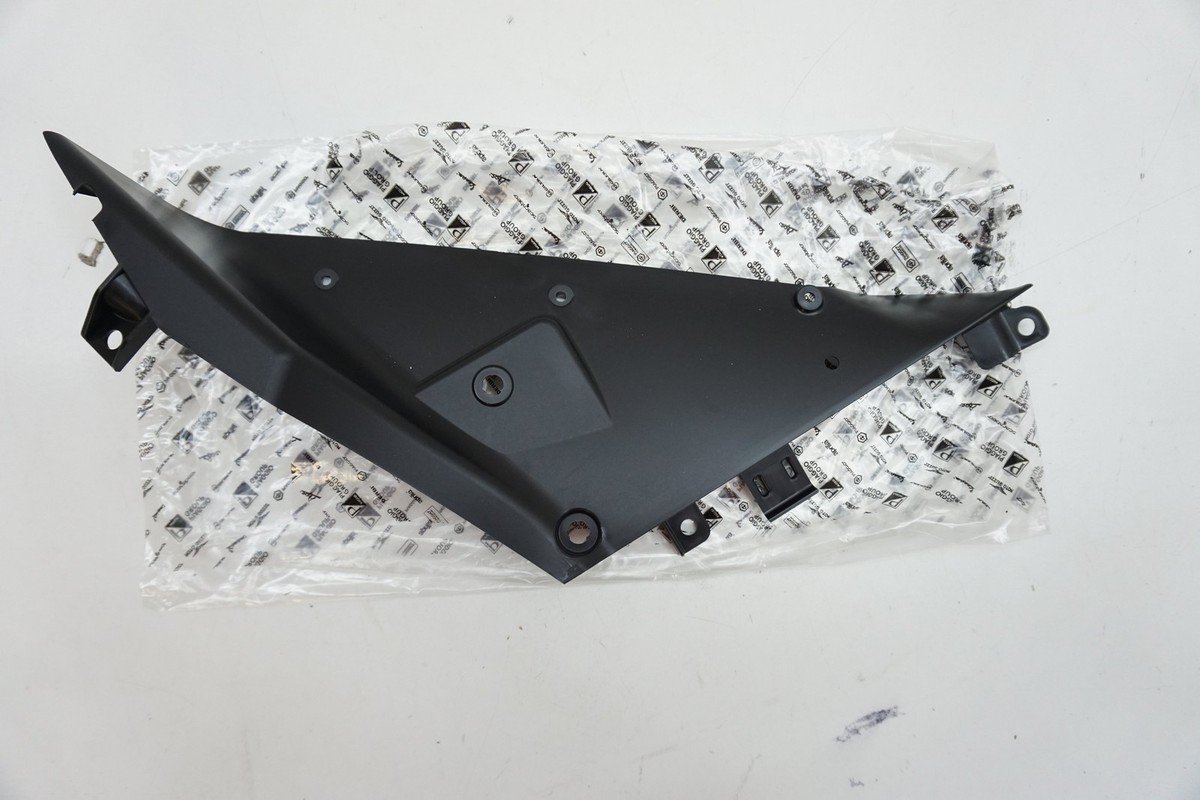 APRILIA RS 660 Left side internal fairing infill panel LH 2B006627