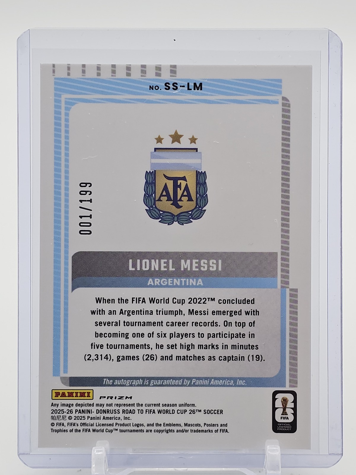 LIONEL MESSI 2025-26 DONRUSS ROAD TO FIFA WC SIGNATURE BLUE AUTO 001/199 Q1816 view 2