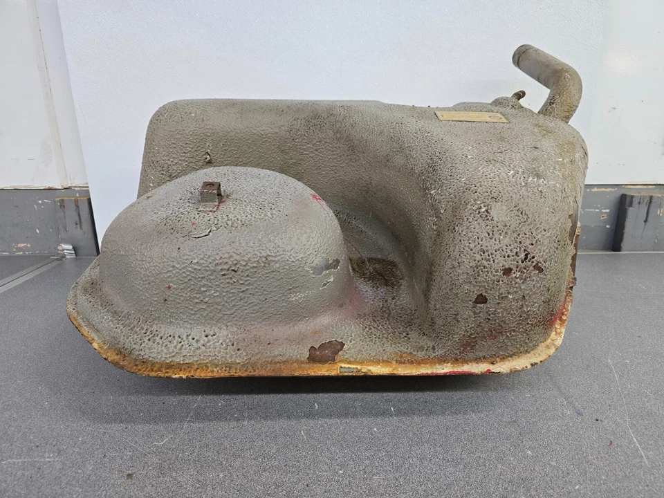 BONITO TANQUE DE GASOLINA ORIGINAL USADO ORIGINAL PORSCHE 911 930 62 LITROS 1978-86 Foto 2 de 4