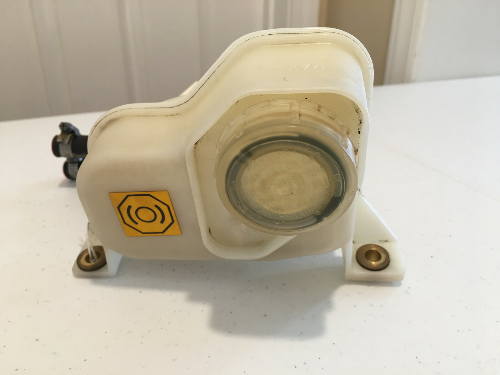 07 Maserati Quattroporte M139 4.2L BRAKE FLUID RESERVOIR TANK  