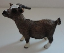 Schleich 2011 Pygmy Goat Nanny Farm Animal PVC Figure