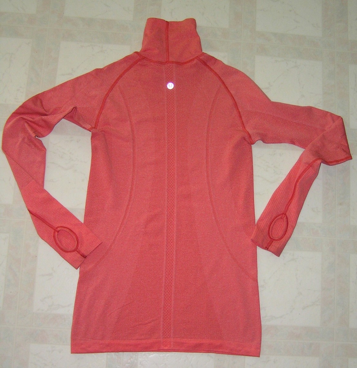 Lululemon   新品未使用　サイズ6 cpr21-align-jgr-28-blk-w-f-2.