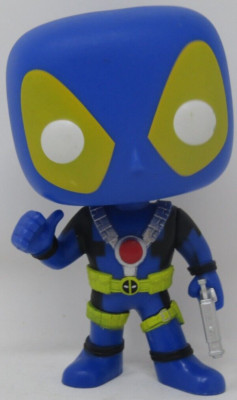 Funko Pop! Marvel #112 Deadpool Thumbs Up(Blue) Figure