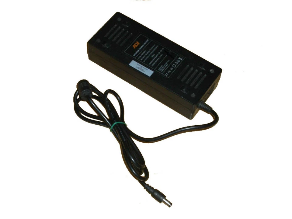 ADI Notebook Charger Model ADJCB2001 AC Adapter 15/24V DC 6A **10 - Bild 1 von 1