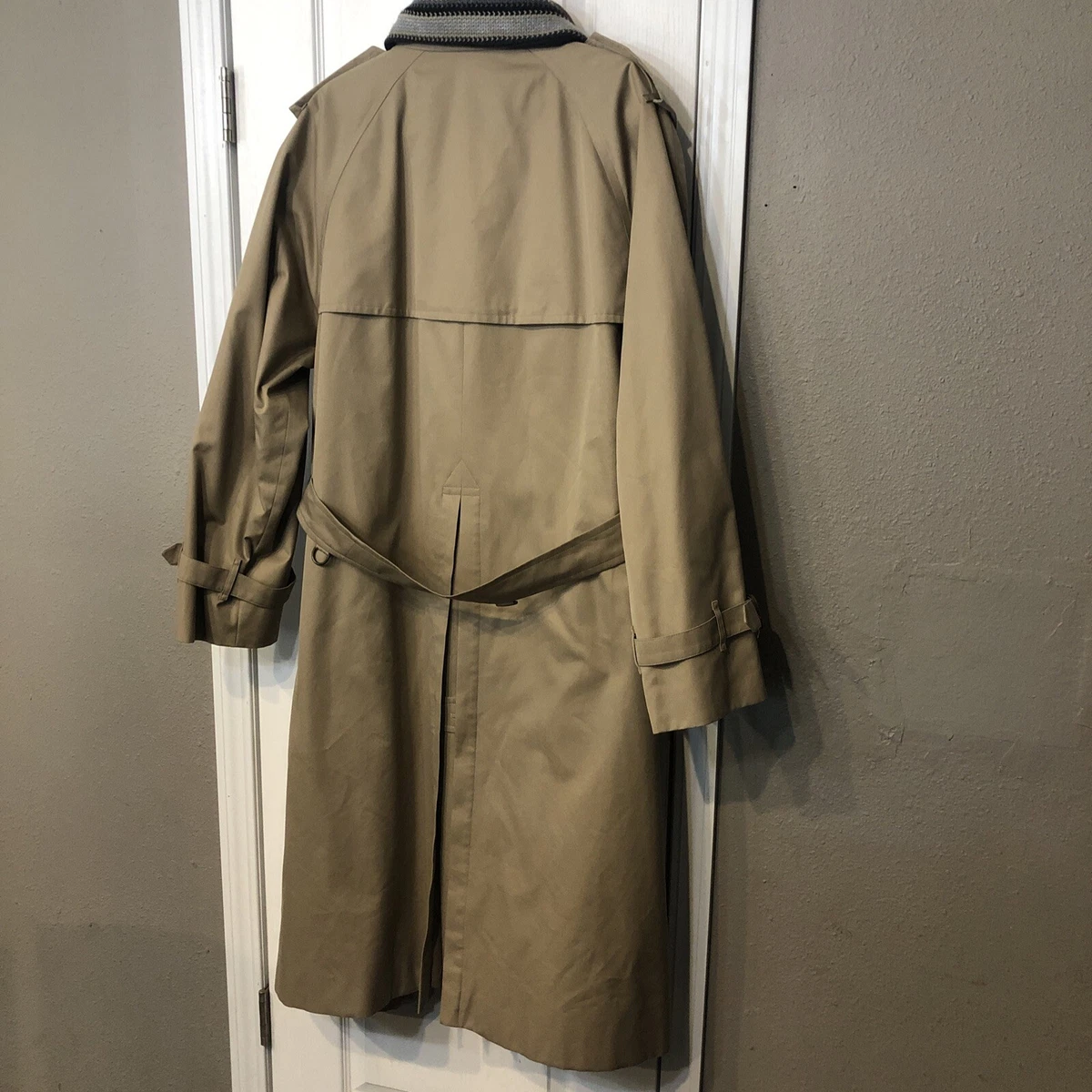 Louis Vuitton Authenticated Trench Coat