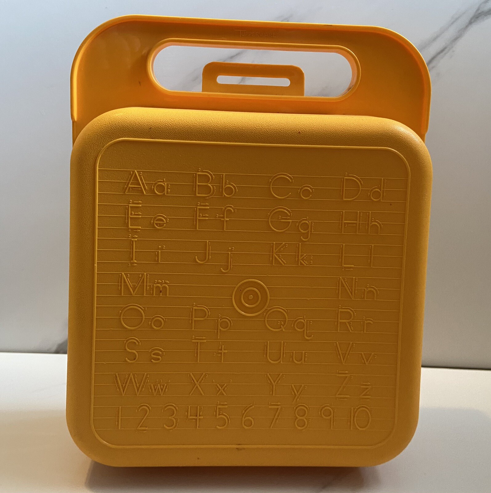 Tupperware Alphabet Crayon Yellow Art Craft Box Pencil Storage Lunch Case VTG&rsquo;80