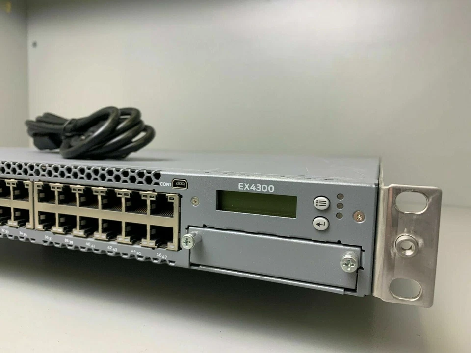 Juniper EX4300-48T 48 Port 10/100/1000BASE-T Switch - COMES WITH DUAL POWER - Image 2 of 4