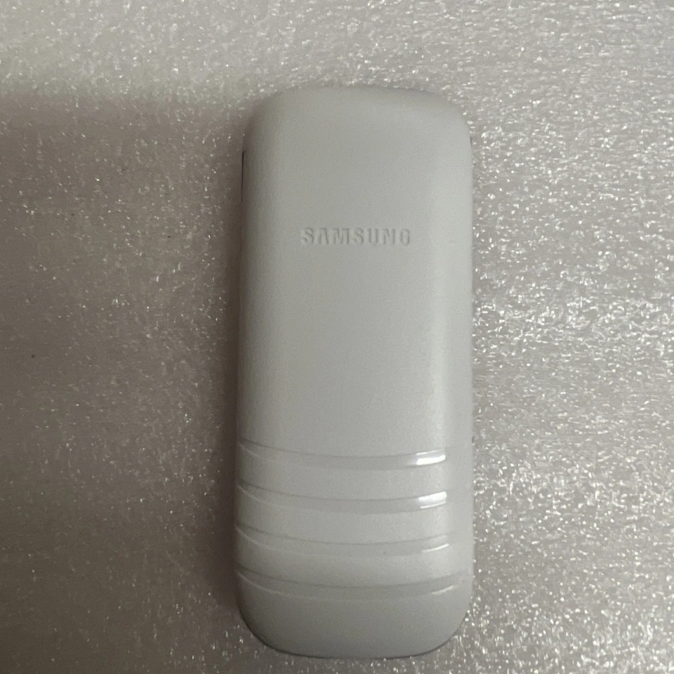 Fake Display Model Samsung E1200 Dummy Non-Working Mobile Phone - Image 3 of 3