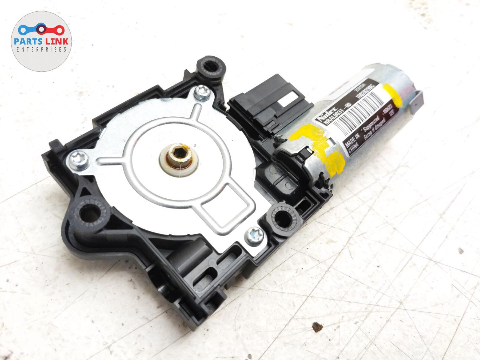 2016-2020 BENTLEY BENTAYGA SUN ROOF MOON SHADE MOTOR OPEN SLIDE GEAR DRIVE UNIT