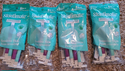 Lot 32 Disposable Skintimate 2 blade Ladies razors 4 packs NEW Sensitive Skin