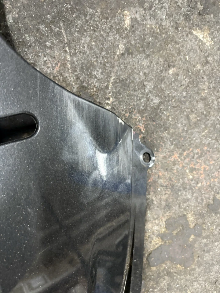 Panel de cubierta de carenado inferior lateral derecho OEM Ducati 1098 848 1198 48012302AA ¡BONITO! Foto 3 de 4