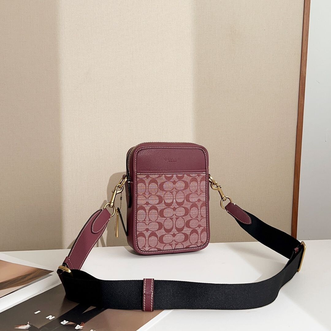 Coach SULLIVAN CG996 Signature Crossbody Bag Wine Red Outlet New