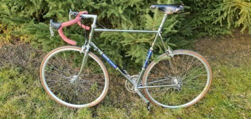 Fahrräder aus Stahl Rennlenker