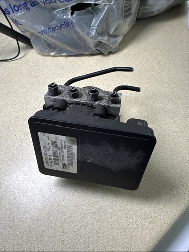 FIAT 500L 2014 ABS PUMP MODULE MODULATOR 51973614