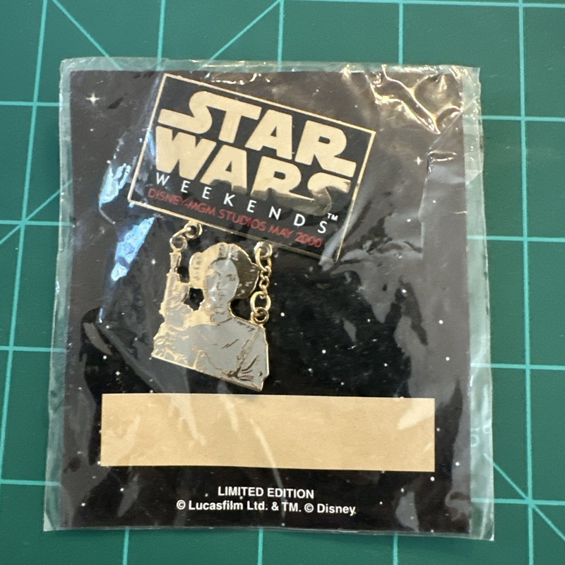 2000 Disney MGM Stars Wars Weekends Princess Leia Pin 