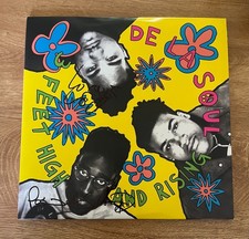 * DE LA SOUL * signed vinyl album * 3 FEET HIGH AND RISING *