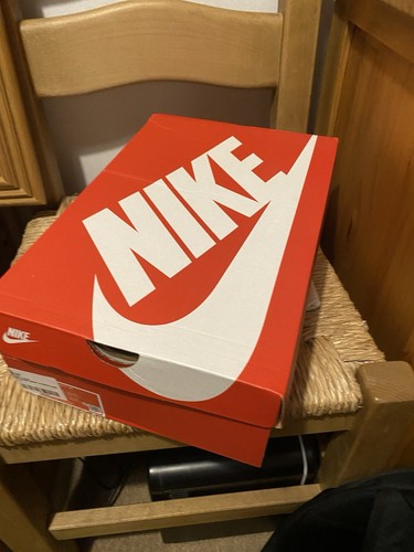 UK Size 10.5 - Nike Air More Uptempo '96 White Team Red - Picture 5 of 7
