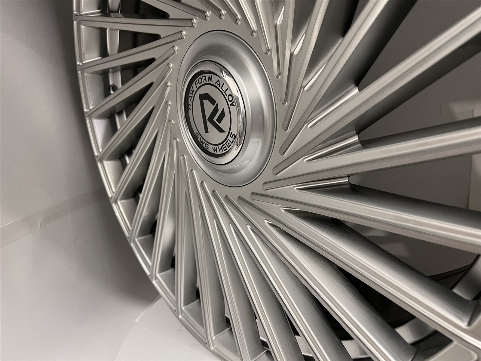 RF2 20 inch Silver Rim fits Ferrari F12 2012